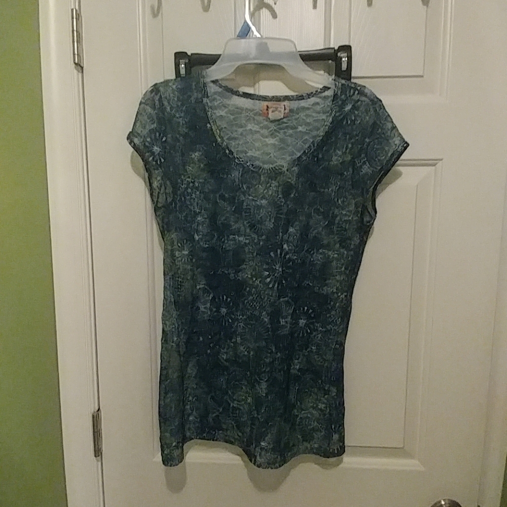 Cute casual top